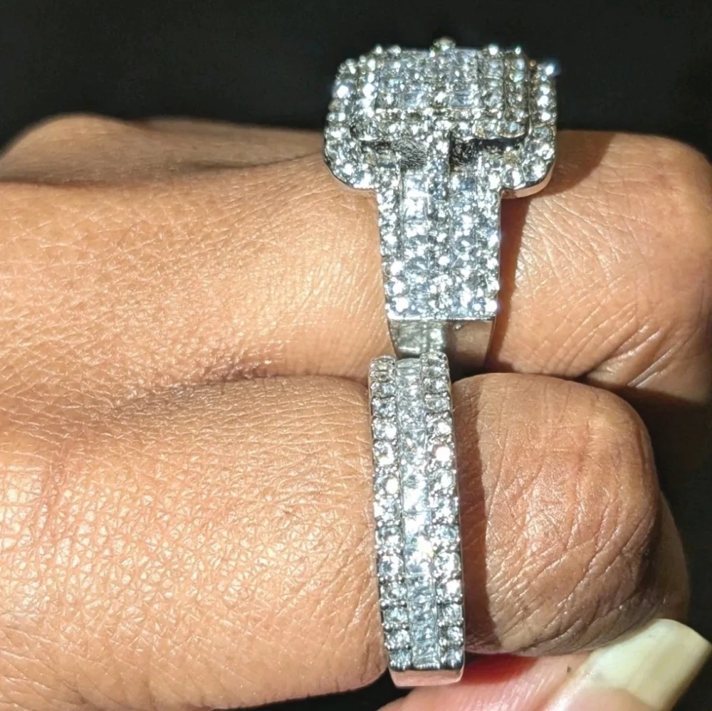 Shimmering Cluster Engagement /Wedding Set 5Ct Lab Created Diamond Unisex